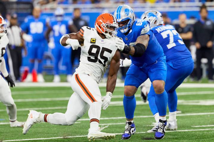 NFL, college football best bets: Las Vegas pro bettor looks to go 6