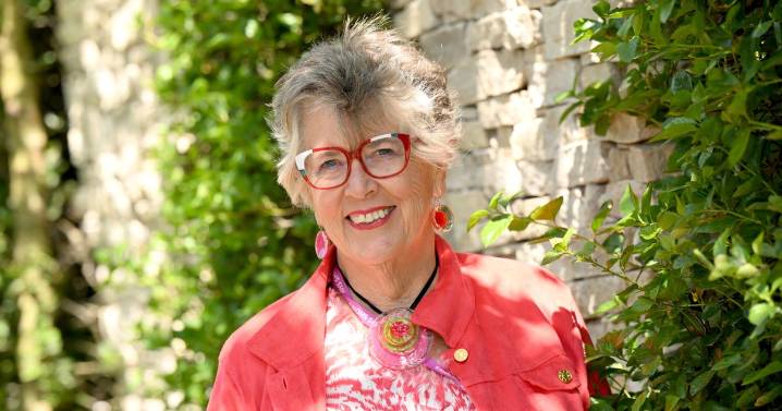 Prue Leith snubs Noel Fielding and Alison Hammond as Bake Off stars 'want them to go away'
