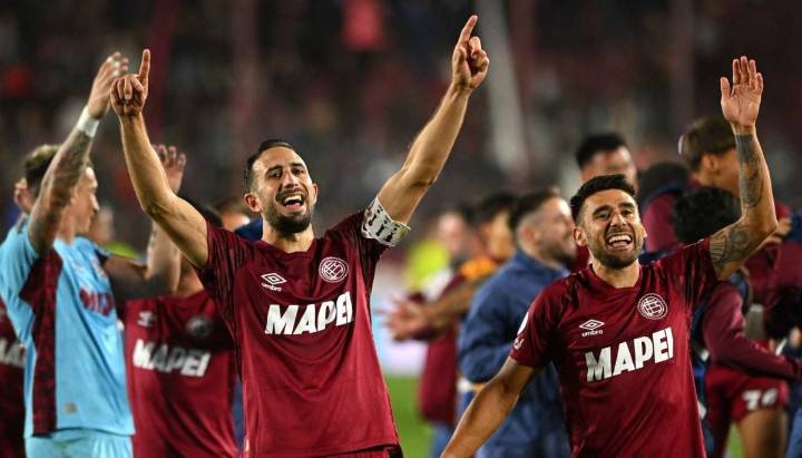 "Alto guiso": las burlas de Lanús tras eliminar a Universidad de Chile de la Copa Sudamericana
