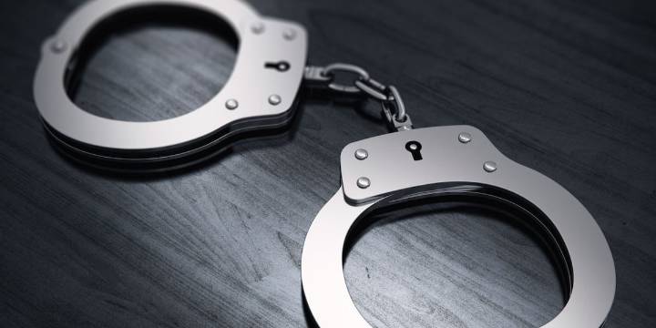 Ga. parents arrested after baby suffers more than 30 broken bones