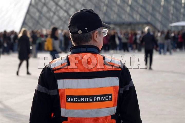Transfiere Louvre joyas al Banco de Francia tras robo
