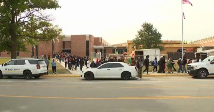 Students in Des Moines walk out in protest of ICE enforcement