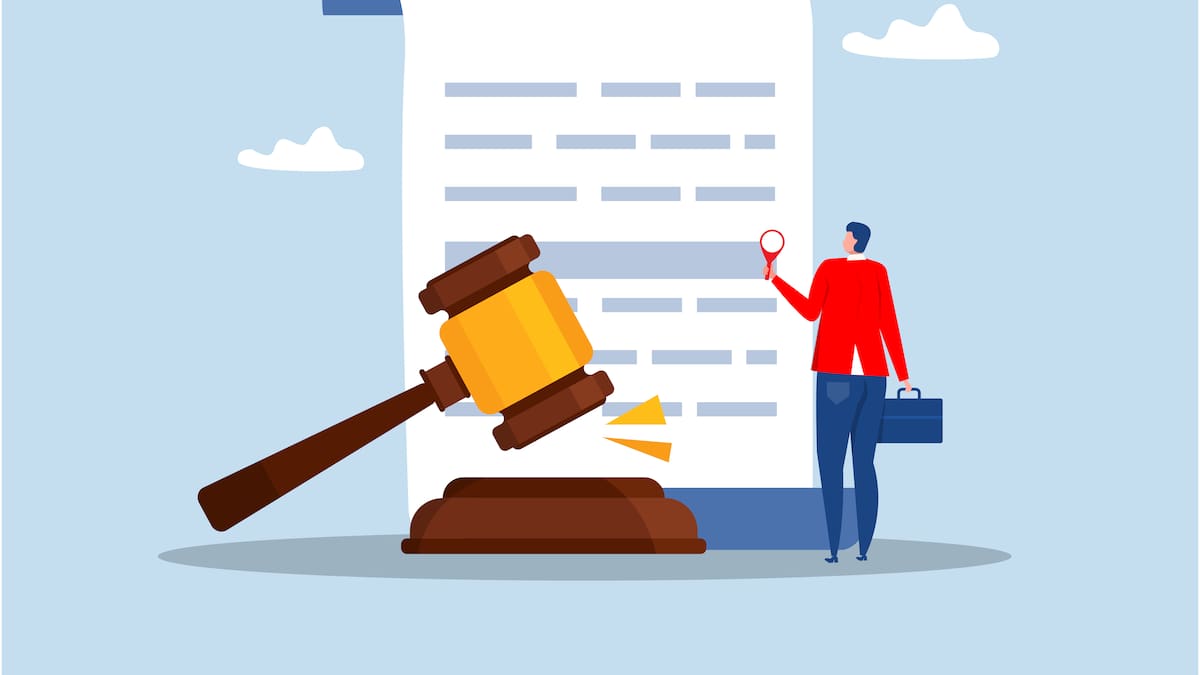 Nadie la felicita en su primer año en el nuevo trabajo y decide demandar a su empresa por discriminación