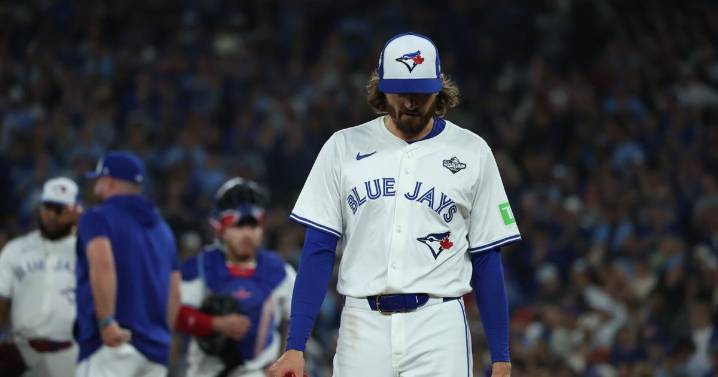 Kevin Gausman, Yoshinobu Yamamoto to start Game 6