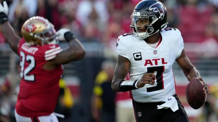 Falcons go down 20-10 late vs. 49ers on Sunday Night Football