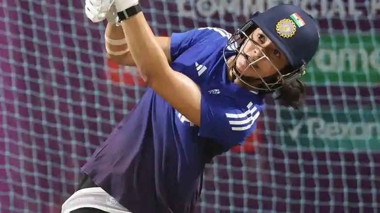 Cricket Smriti Mandhana Becomes First Female Cricketer To Score 1000 WODI Runs In Single Calendar Year, Achieves Feat During IND