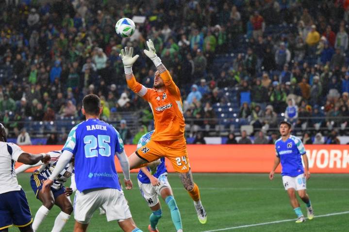 Deadspin | Paul Rothrock's early goal enough as Sounders edge Real Salt Lake