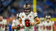 Knee injury limits Baker Mayfield in Wednesday's practice, Teddy Bridgewater doesn't practice