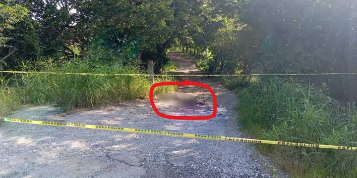 Hallan cuerpo con impactos de bala en camino rural de Matías Romero