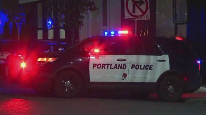 Two accused of carjacking running vehicle in Southeast Portland
