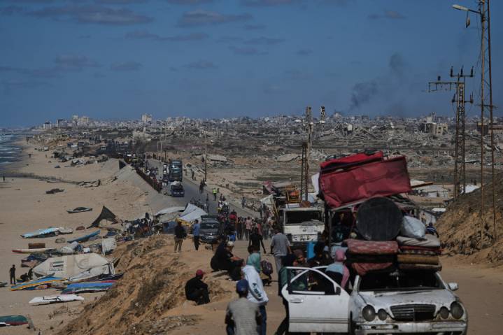 Israel orders Palestinians to leave Gaza City, saying those who stay will be considered militants Updated 21 mins ago