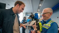 Therapy dogs bring joy to stressed travelers at DTW