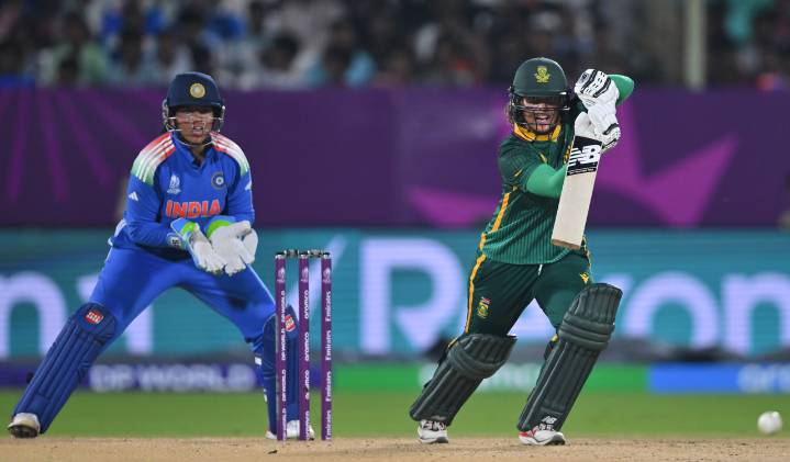 Nadine de Klerk’s 84 leads South Africa to victory over India in Women’s World Cup