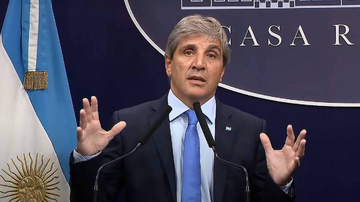 "El esquema cambiario no se modifica", reiteró Luis Caputo ante los rumores en el mercado