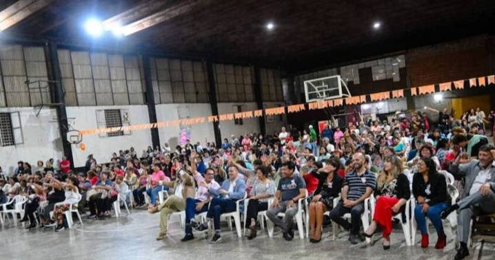 En Cuyaya se homenajeó a las madres de la Capital