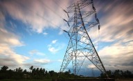 Limitar costos y tarifas de energía busca el gobierno