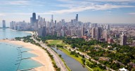 Trump pauses $2.1B for Chicago infrastructure projects, leveraging shutdown to pressure Democrats