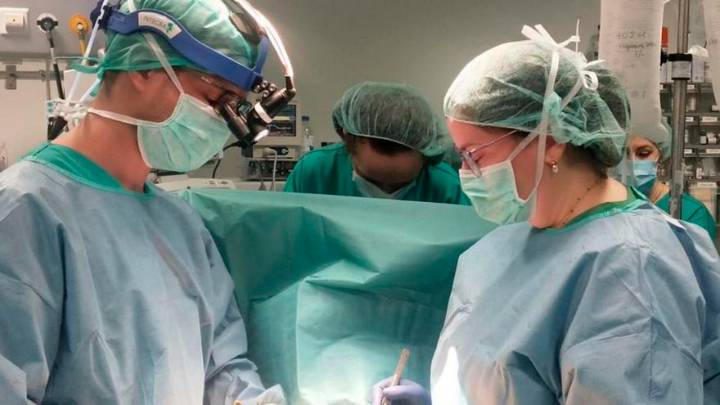 El Hospital de A Coruña cerró el primer semestre con 9.400 pacientes pendientes de cirugía