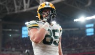 Packers derrota a unos mermados Cardinals y con un agónico final