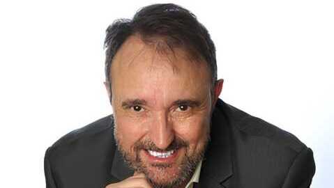 Ignacio Novo explora la necesidad de cambio en su nueva novela “El tiempo que nunca perdí”