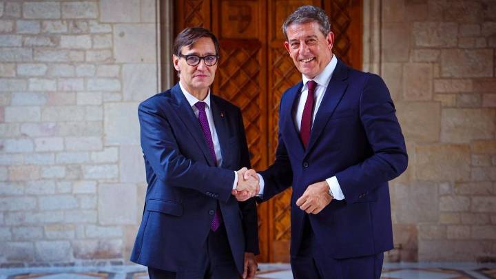 Besteiro se reúne con Illa e insta a Rueda a sumarse al plan de vivienda del Gobierno
