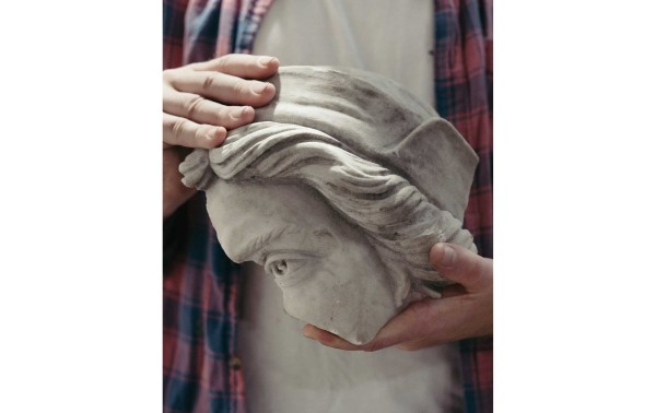 Decapitadas y lanzadas al agua, las estatuas de Colón cobran nueva vida