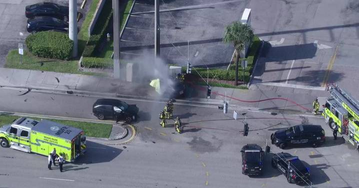 Driver killed after car fire in North Miami Beach crash, police say