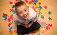 Un medicamento para el Alzheimer podría mejorar el funcionamiento social entre los niños con autismo