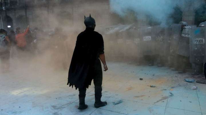 Ataque de Bloque Negro a Joyerías en Marcha del 2 de Octubre: Denuncian Millonario Robo de Oro