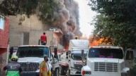 Valoran riesgos en 45 viviendas aledañas a la fábrica incendiada en Ecatepec