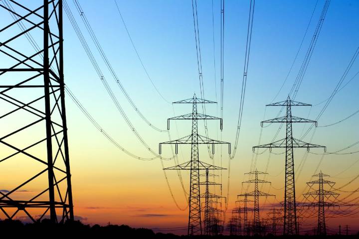 When tech stocks are trouncing utilities, something is wrong