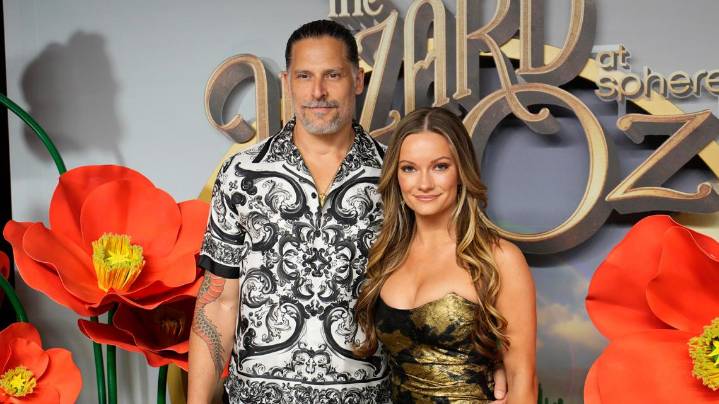 Joe Manganiello announces engagement to Caitlin O'Connor