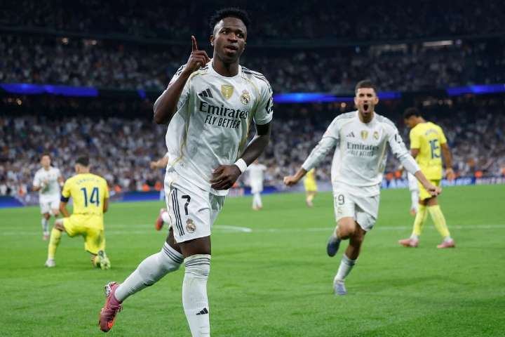 El Real Madrid golea 3-1 al Villarreal con doblete de Vinicius