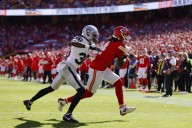 Raiders-Chiefs: Rashee Rice catches 2 first-half TDs in return from 6