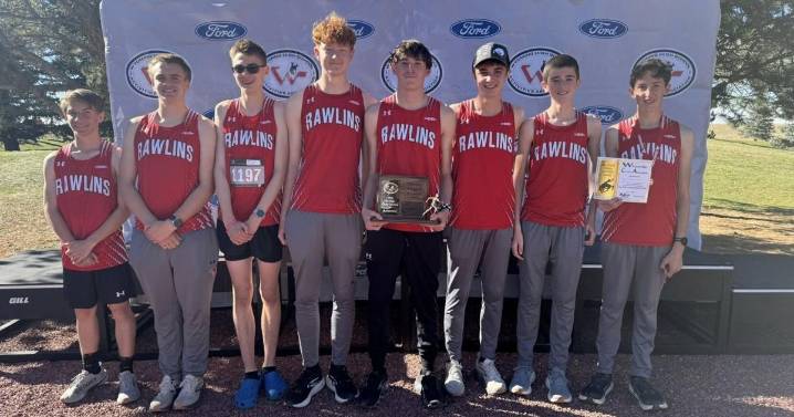 Boys cross country claims third at state, Blasi named All