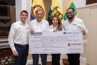 Docentes de Unicartagena obtienen premio al Mejor Proyecto de Investigación en Hipersensibilidad Dental