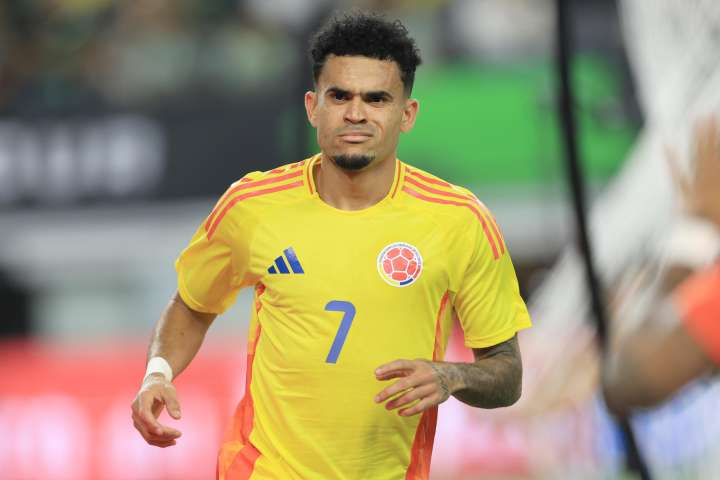Colombia domina a México 4-0 en amistoso a pocos meses del mundial