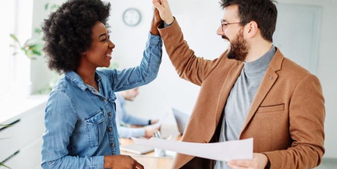 Cuál es el puesto de empleo más feliz para trabajar en Colombia, según la IA 