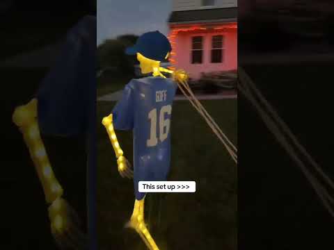 This Detroit Lions set up is AWESOME 🤣 (via kylahstumpmier/TT)