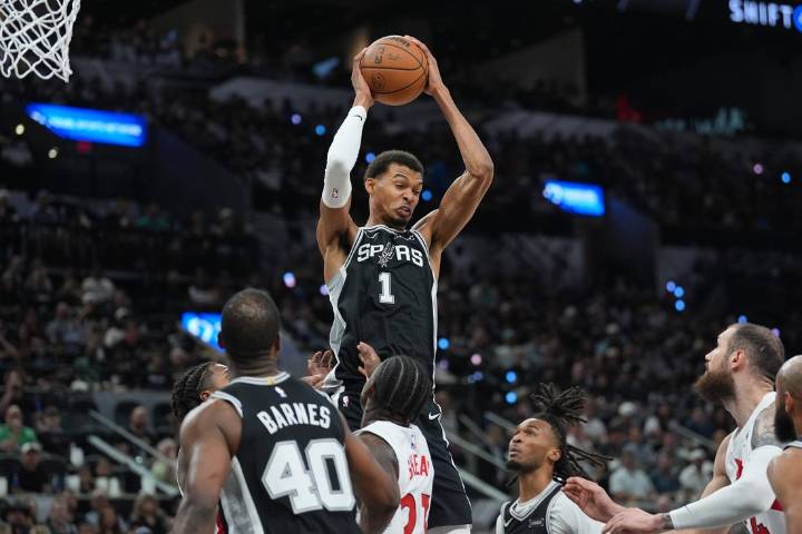 Deadspin | Spurs' young stars set to challenge high-octane Heat