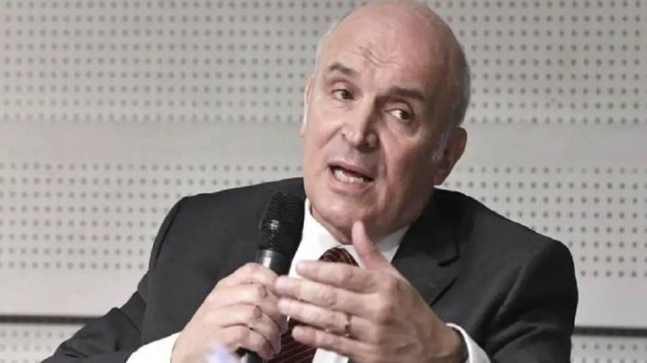 Espert, otra vez en la mira: ahora lo acusan de recibir un premio del Banco Central "con reglas cambiadas"