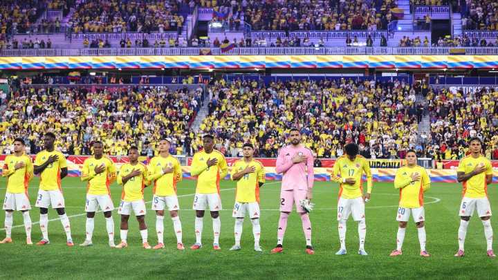 Plataforma especializada filtra imágenes de la chaqueta que los jugadores de la selección Colombia vestirían durante los himnos en el Mundial