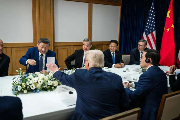 La Casa Blanca comparte imágenes de Xi riéndose con Trump durante su encuentro