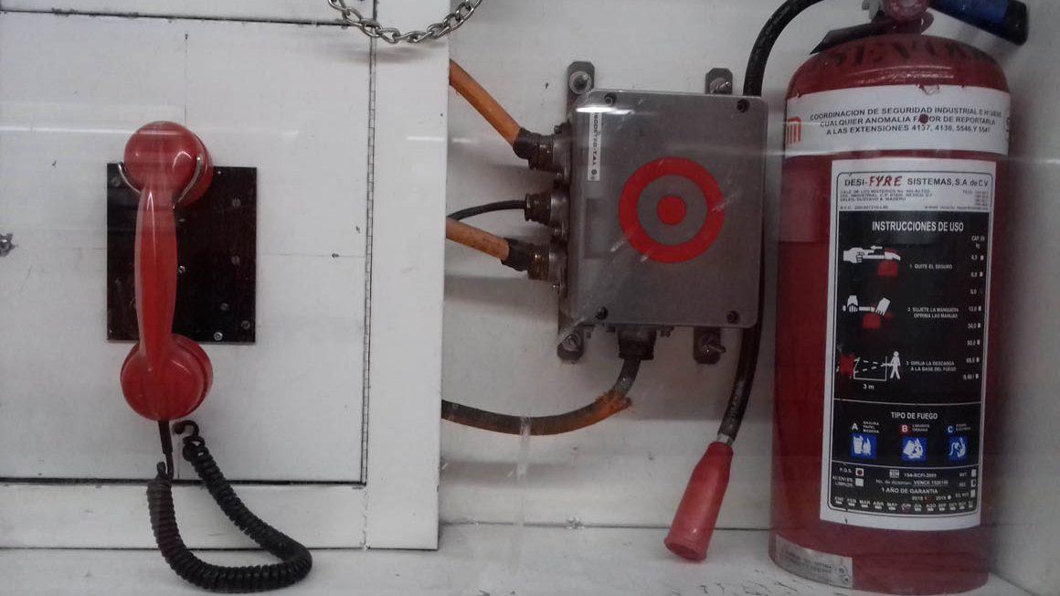 Teléfono Rojo