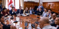 Congreso y conductores acuerdan exigir al Ejecutivo declarar en emergencia al transporte, ¿qué implica esta medida?