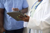 Avanza regulación para frenar costos excesivos en seguros y hospitales privados: Jericó Abramo