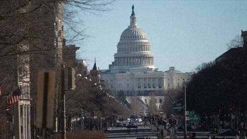 Senate to reconvene on Monday amid funding stalemate as the government shutdown drags on