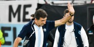 Al borde de las lágrimas, Gustavo Costas lamentó la eliminación de Racing de la Libertadores: “Defraudé a mi gente”