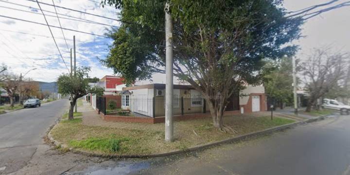 Un comisario retirado de la Policía Federal mató a dos adolescentes que intentaron robarle en El Palomar
