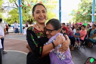 Entrega DIF Oaxaca lentes a de vista cansada a más de 51 mil personas